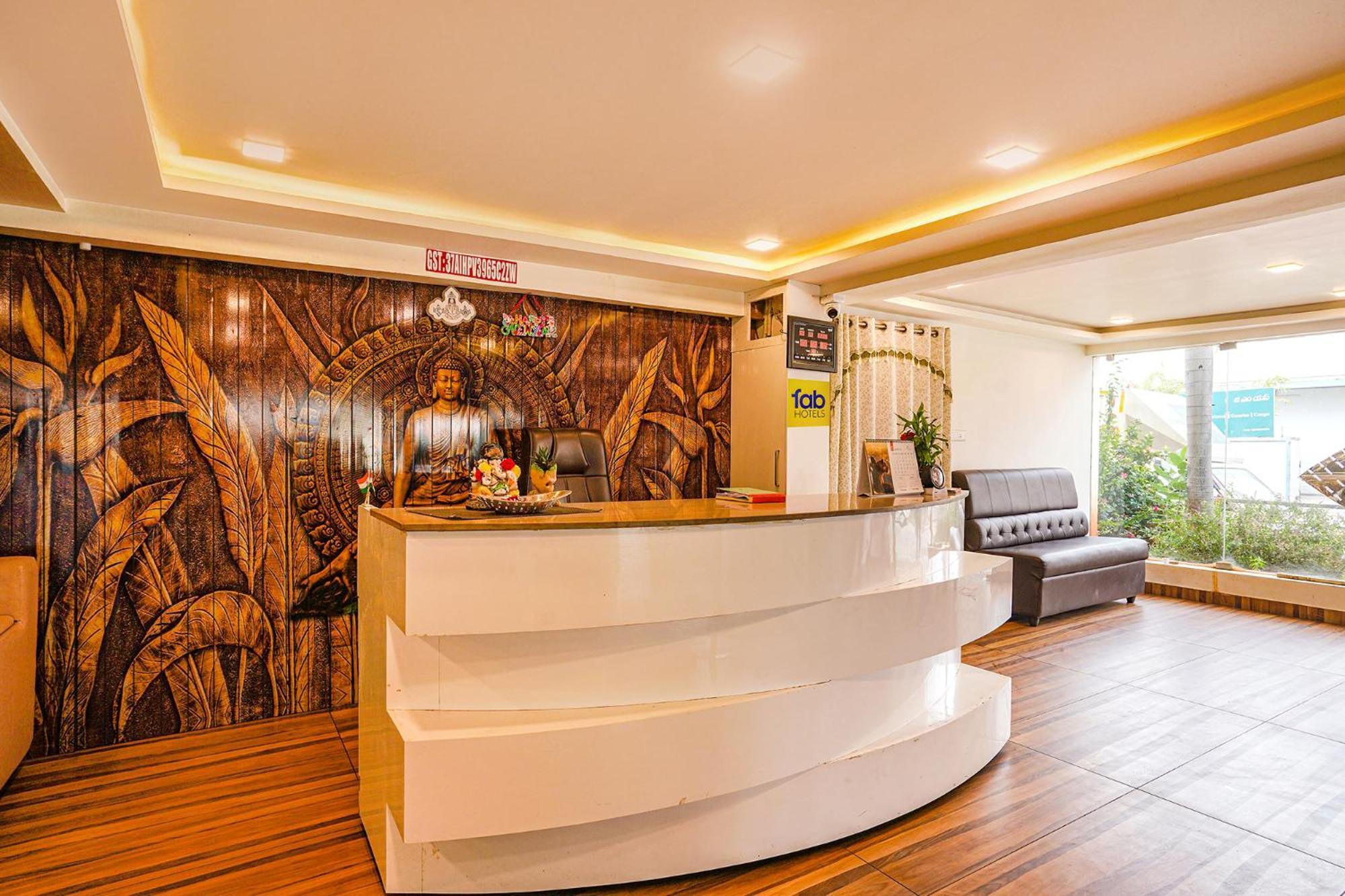 Fabhotel Ambika Elite Buckinghampet Bagian luar foto