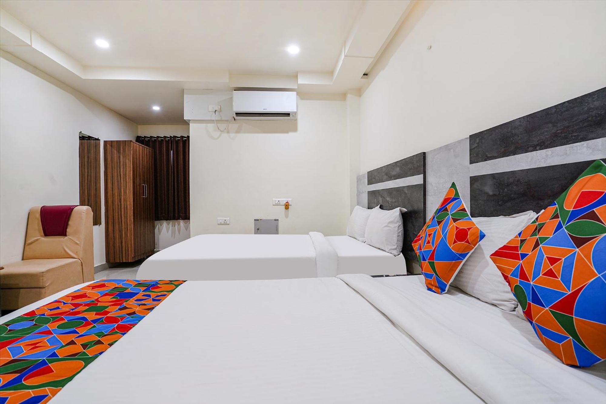 Fabhotel Ambika Elite Buckinghampet Bagian luar foto