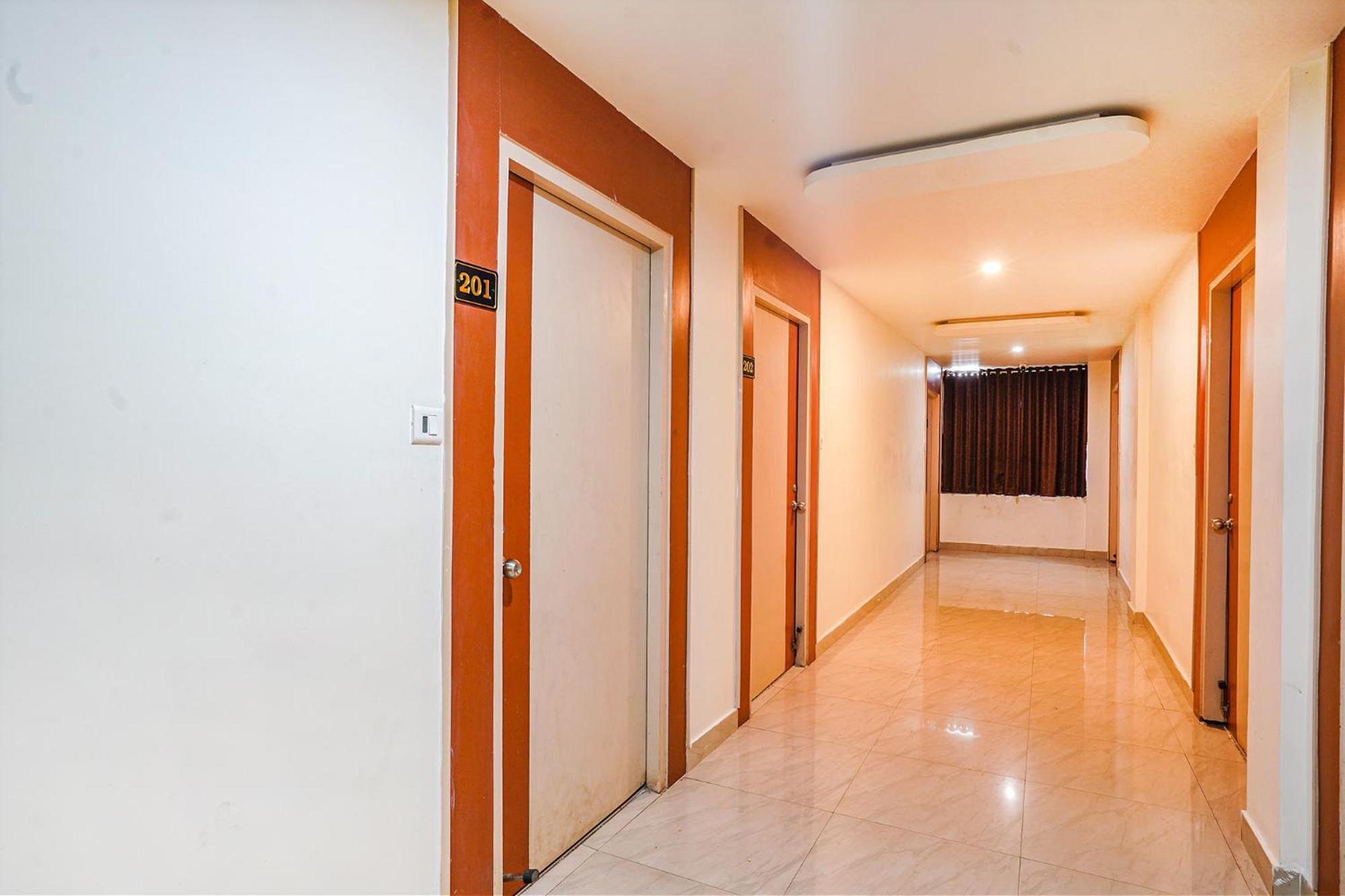 Fabhotel Ambika Elite Buckinghampet Bagian luar foto